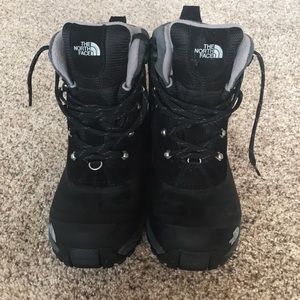 NEVER WORN Size 9 Men’s Northface Boots